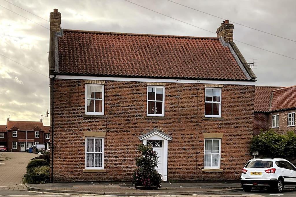 Apt D In Old Grade 2 Converted Farmhouse Market Weighton Kültér fotó