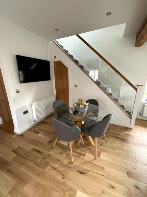 Apt D In Old Grade 2 Converted Farmhouse Market Weighton Kültér fotó