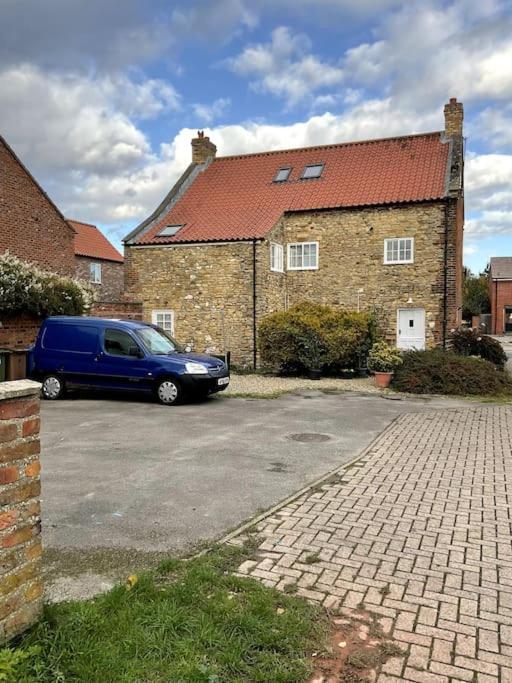 Apt D In Old Grade 2 Converted Farmhouse Market Weighton Kültér fotó
